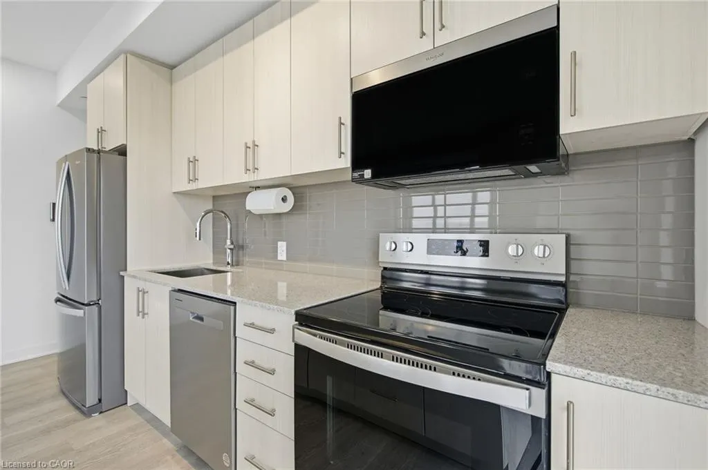 2782 Barton Street E, #507