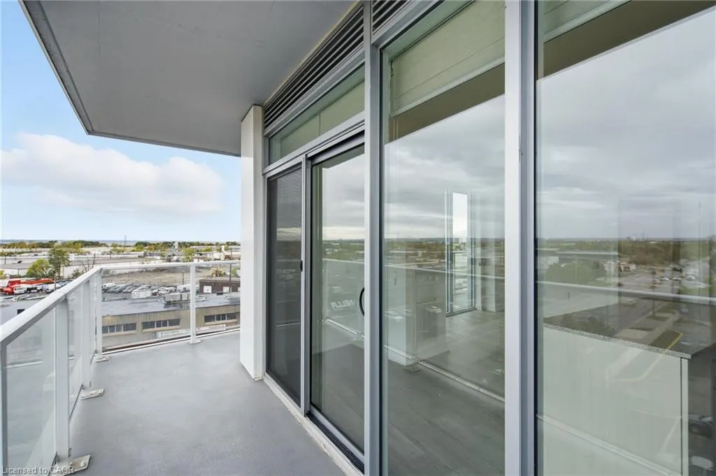 2782 Barton Street E, #507