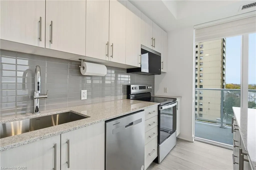 2782 Barton Street E, #507