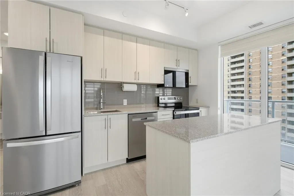 2782 Barton Street E, #507
