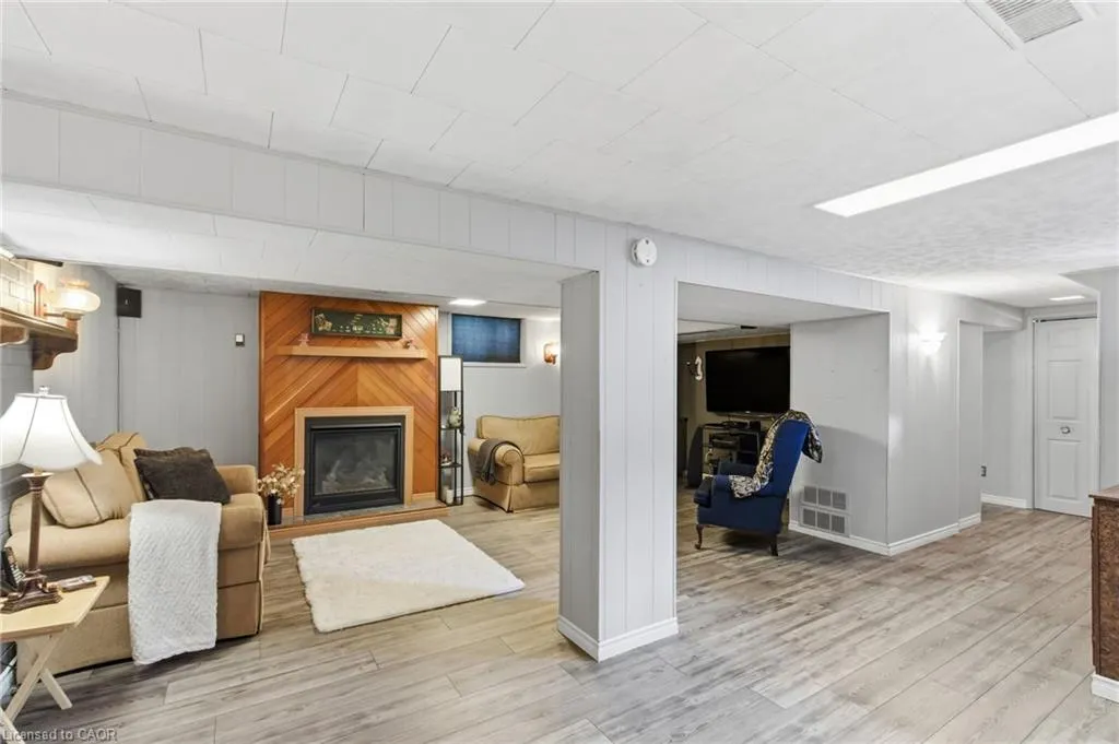 91 East 42nd Street
