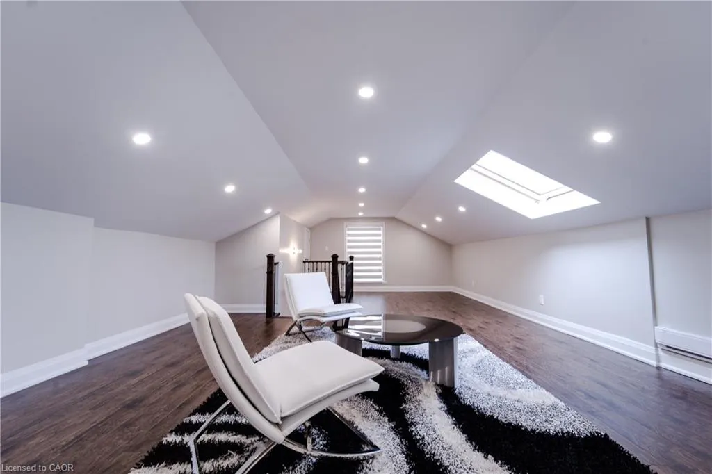 885 Glen Cedar Drive