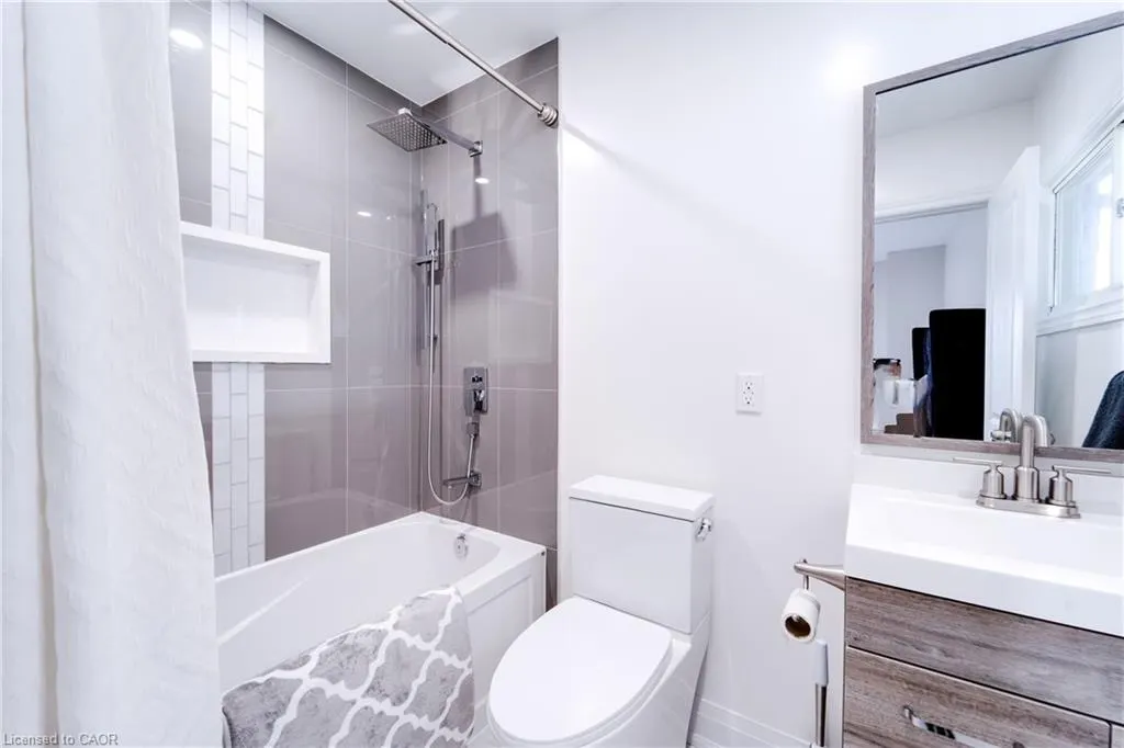 885 Glen Cedar Drive