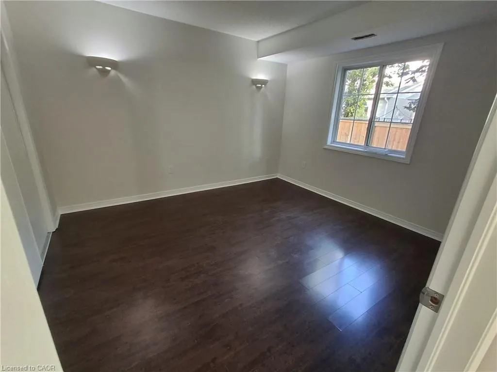 996 Rymal Road E, #15