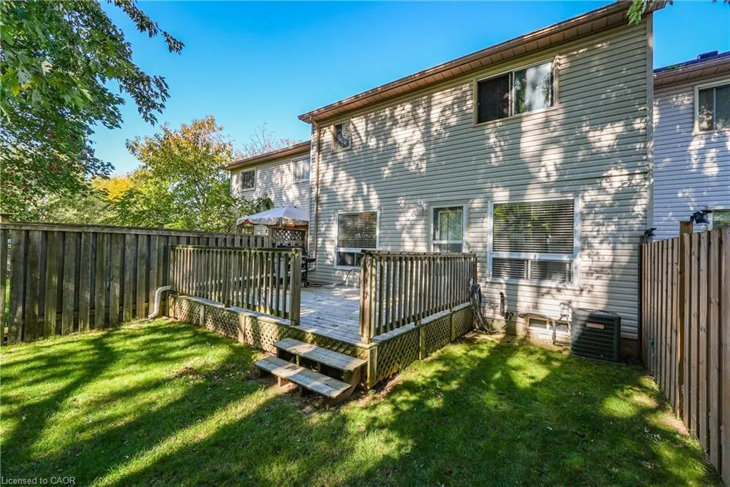 15 Hedgelawn Drive