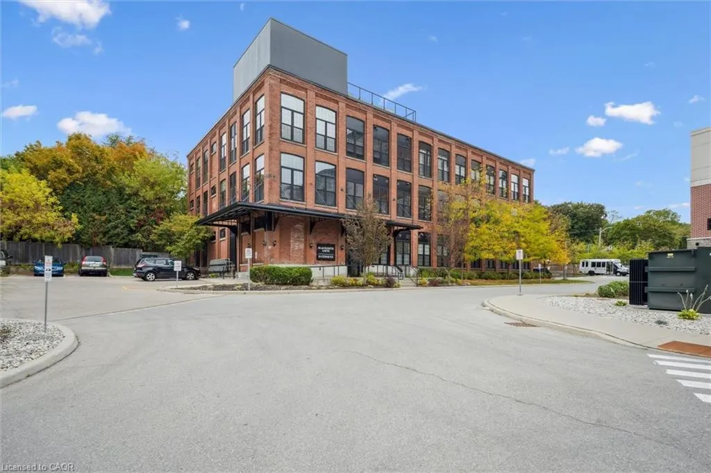 24 Cedar Street, #303