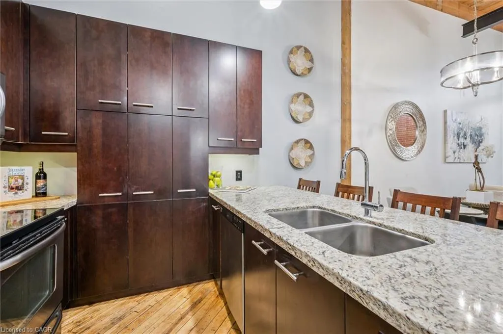 24 Cedar Street, #303