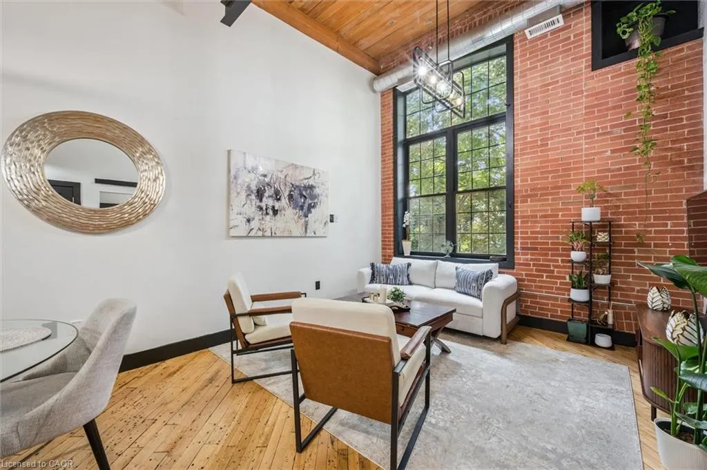 24 Cedar Street, #303