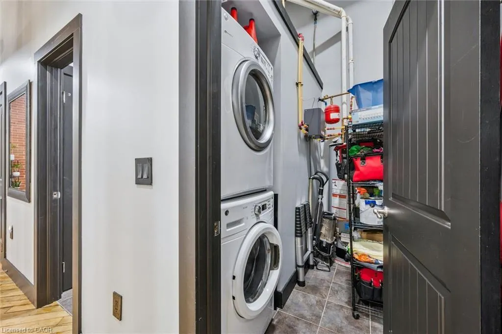 24 Cedar Street, #303