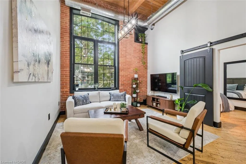 24 Cedar Street, #303