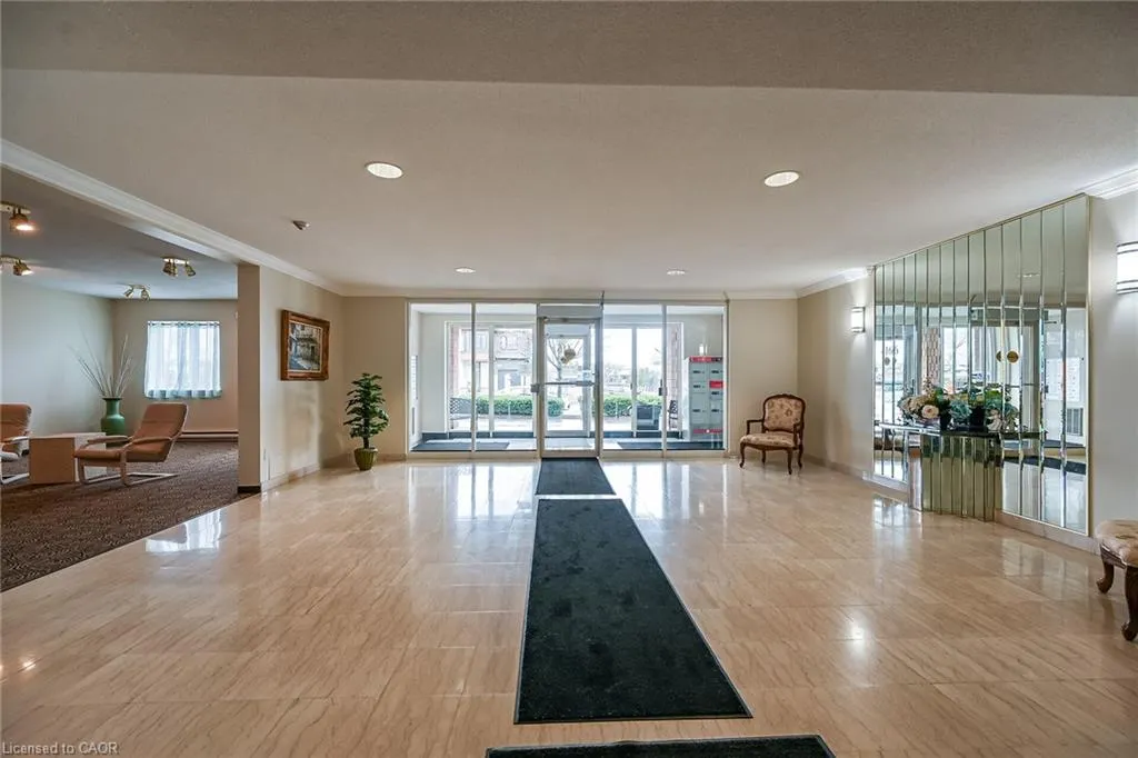416 Limeridge Road E, #309