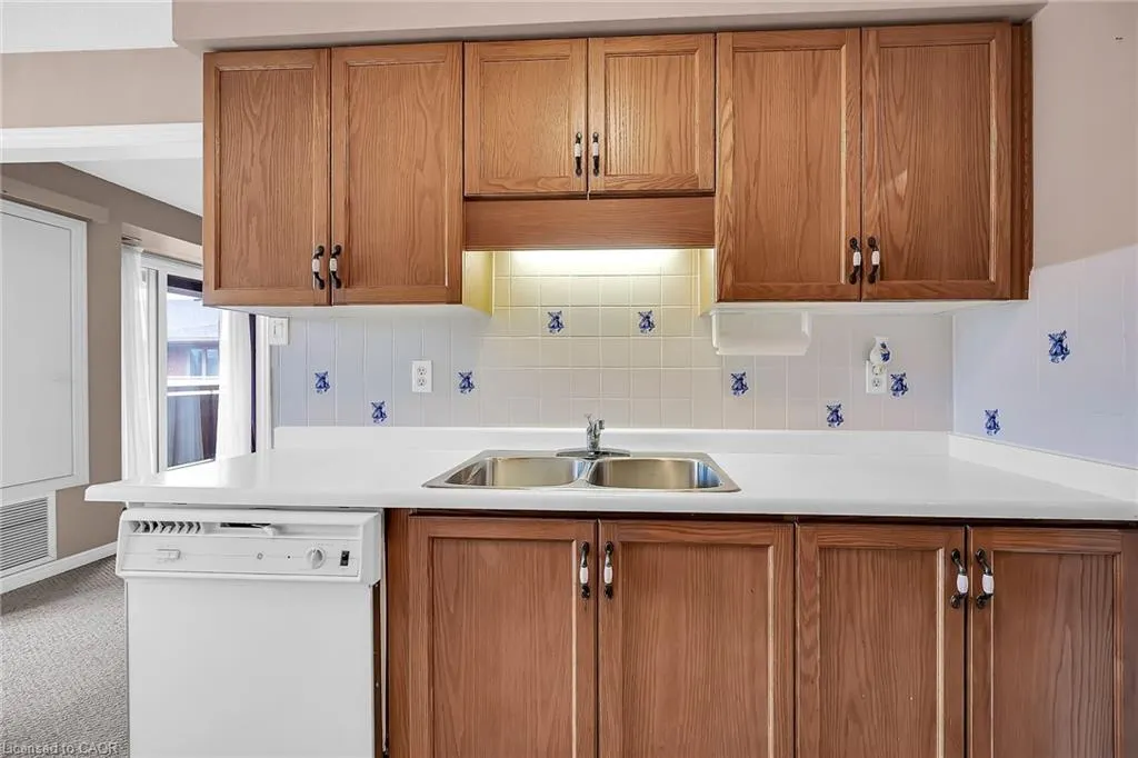 416 Limeridge Road E, #309