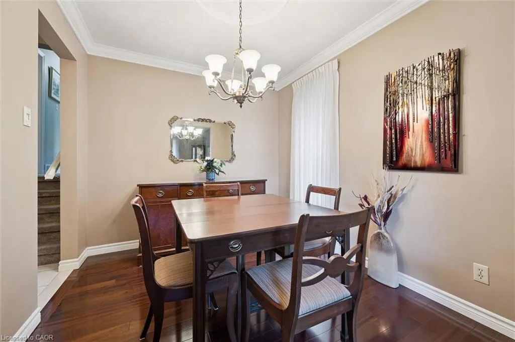 61 Sandsprings Crescent