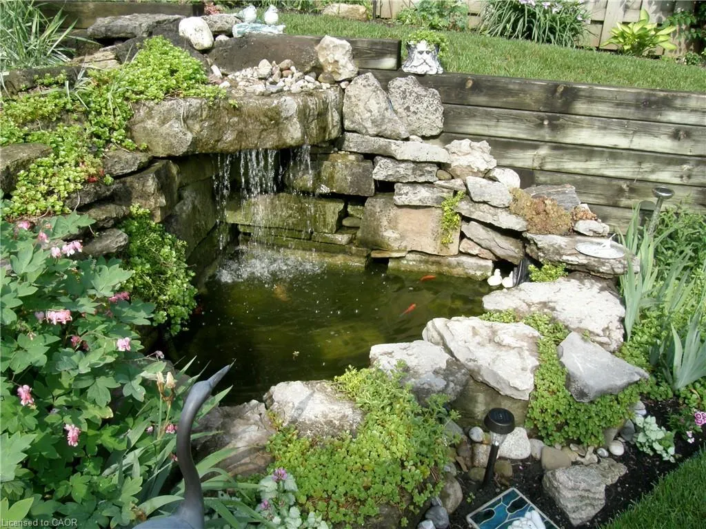 61 Sandsprings Crescent