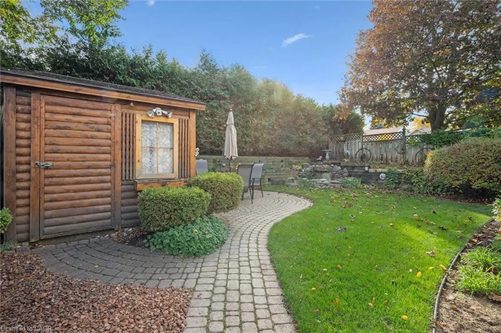 61 Sandsprings Crescent