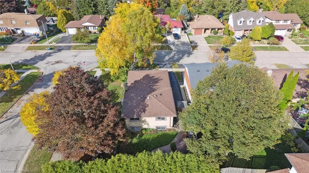 61 Sandsprings Crescent