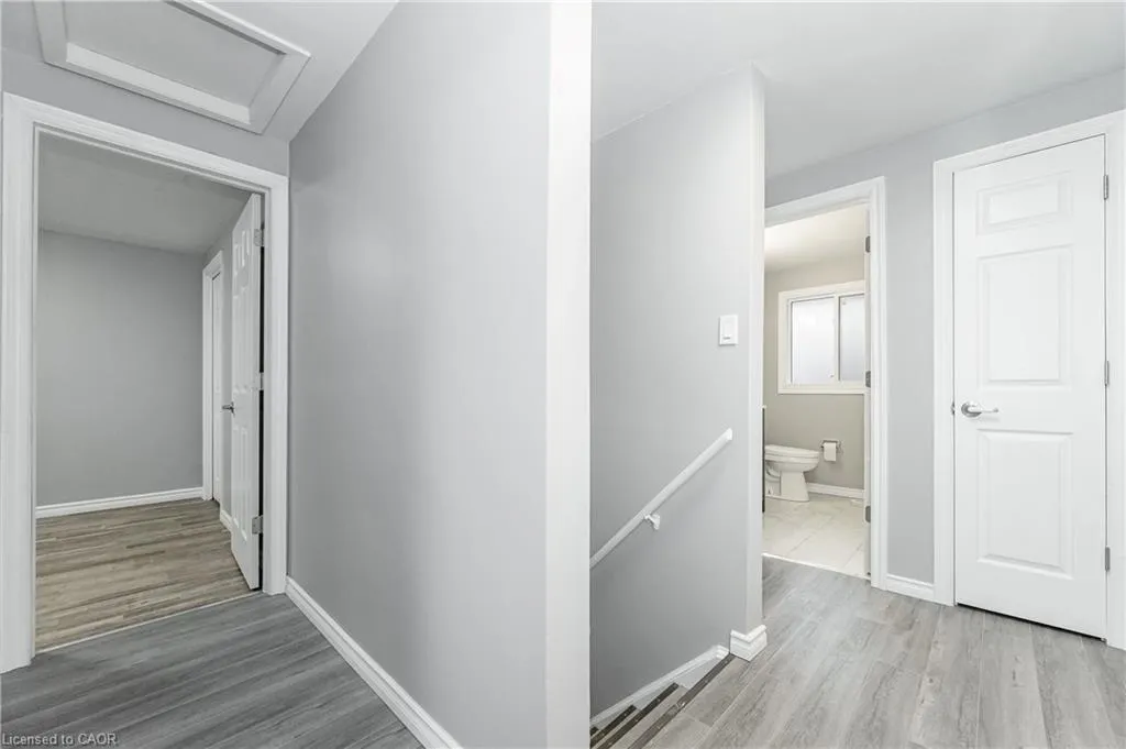 111 Chalmers Street S