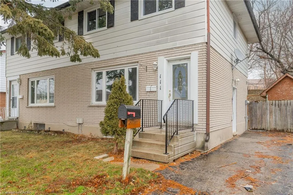 111 Chalmers Street S