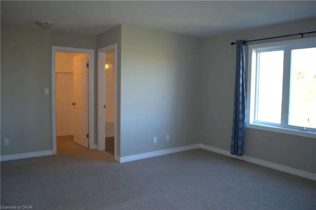 453 Avens Street