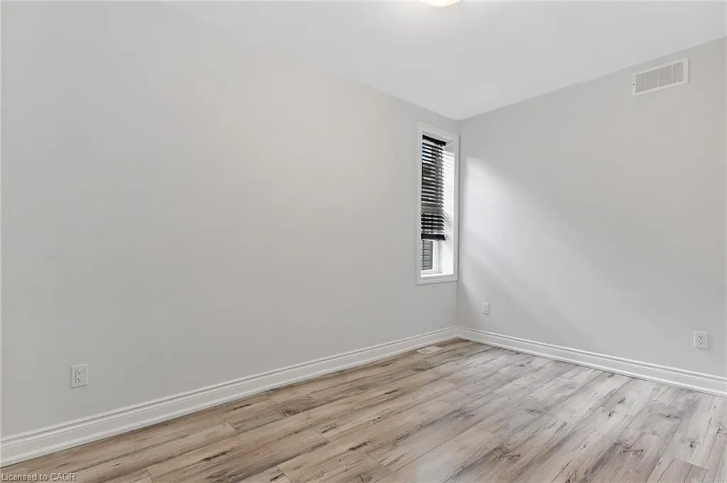54 Craigmiller Avenue, #UPPER