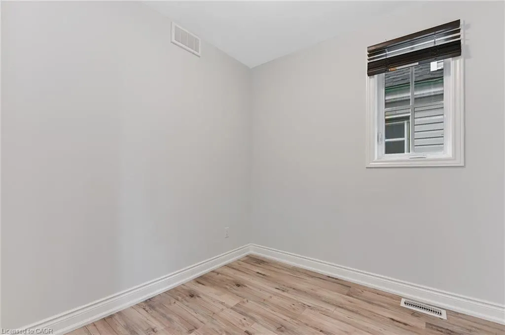 54 Craigmiller Avenue, #UPPER