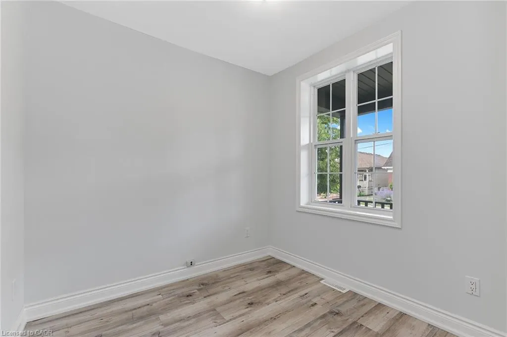 54 Craigmiller Avenue, #UPPER