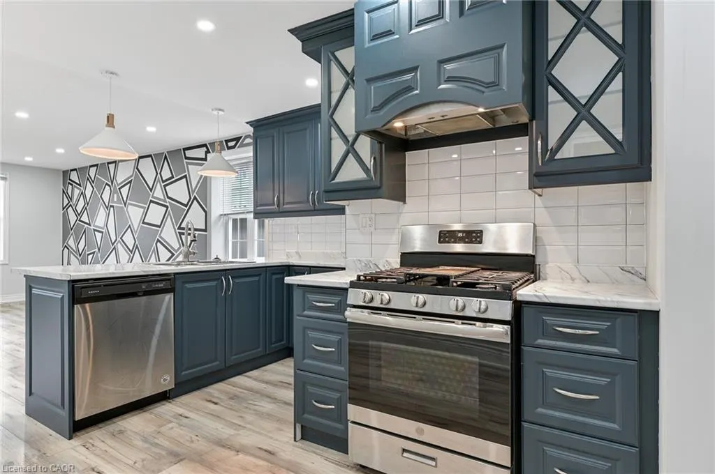 54 Craigmiller Avenue, #UPPER