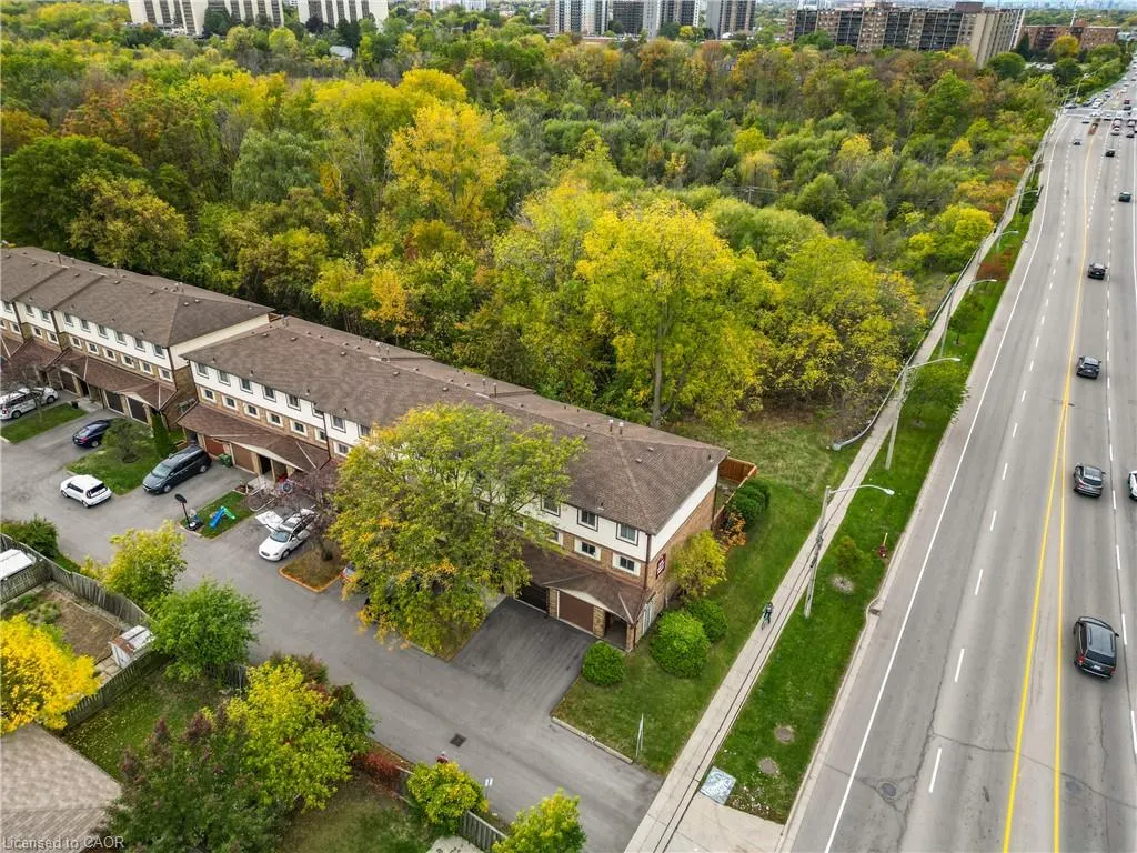 34 Bow Valley Drive, #1