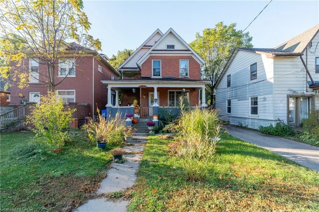 63 Highland Road W