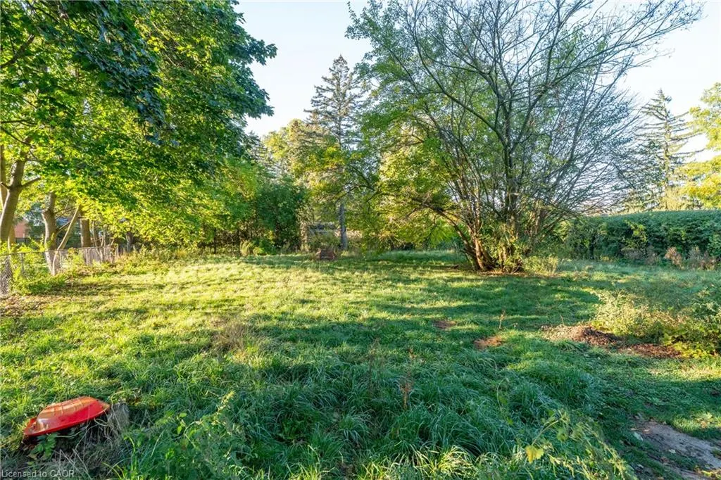 63 Highland Road W, #Upper