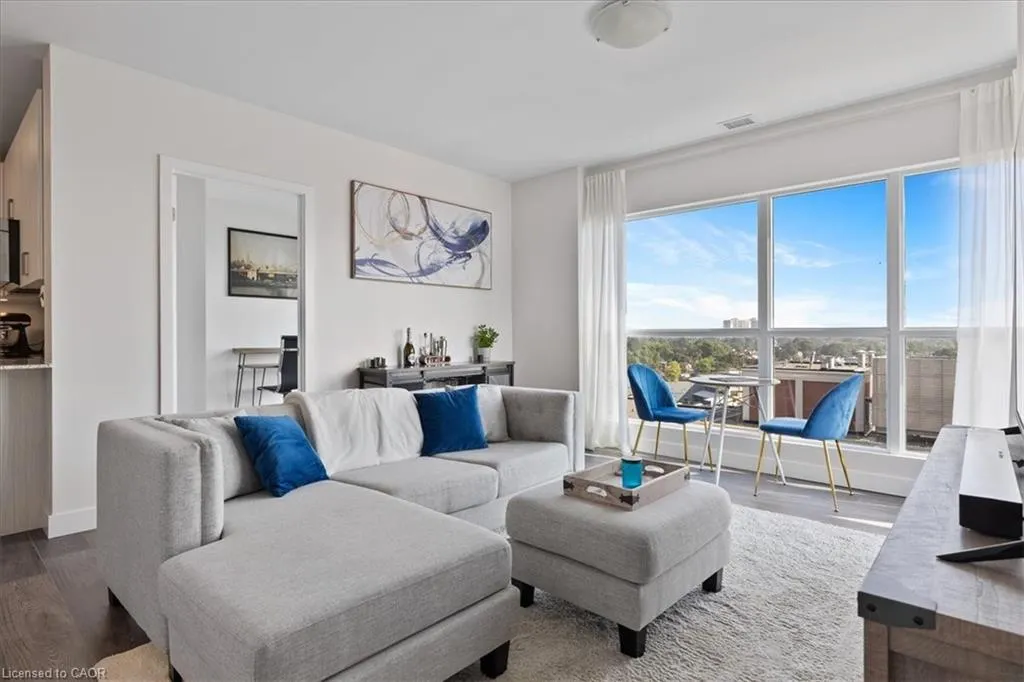 1 Victoria Street S, #1113