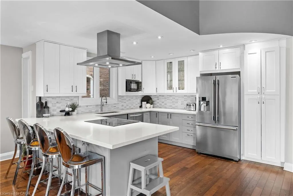 3230 New Street, #3