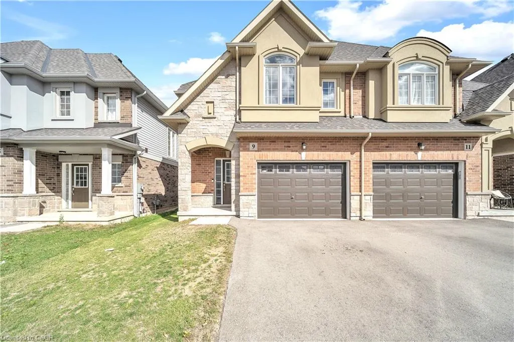 9 Starling Drive