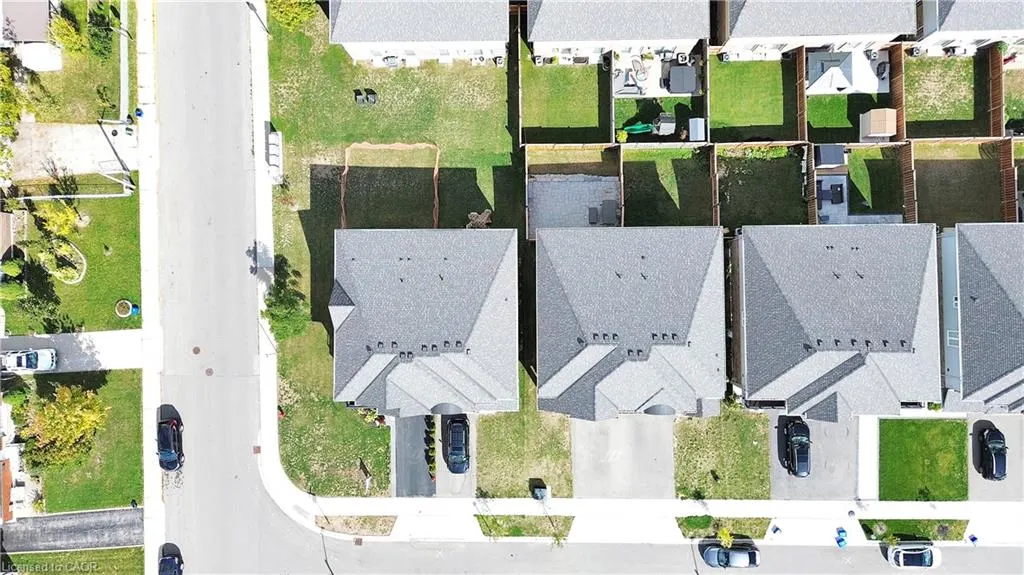 9 Starling Drive
