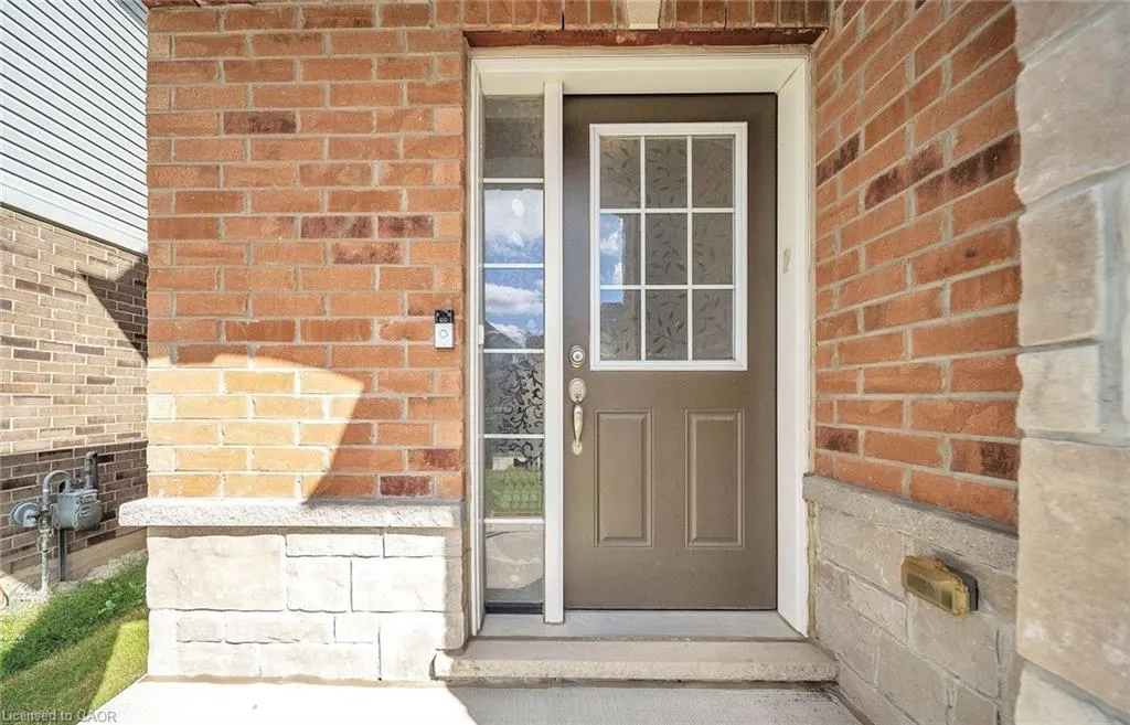9 Starling Drive
