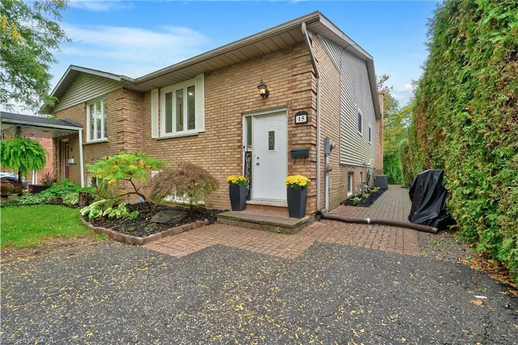 15 Heritage Court
