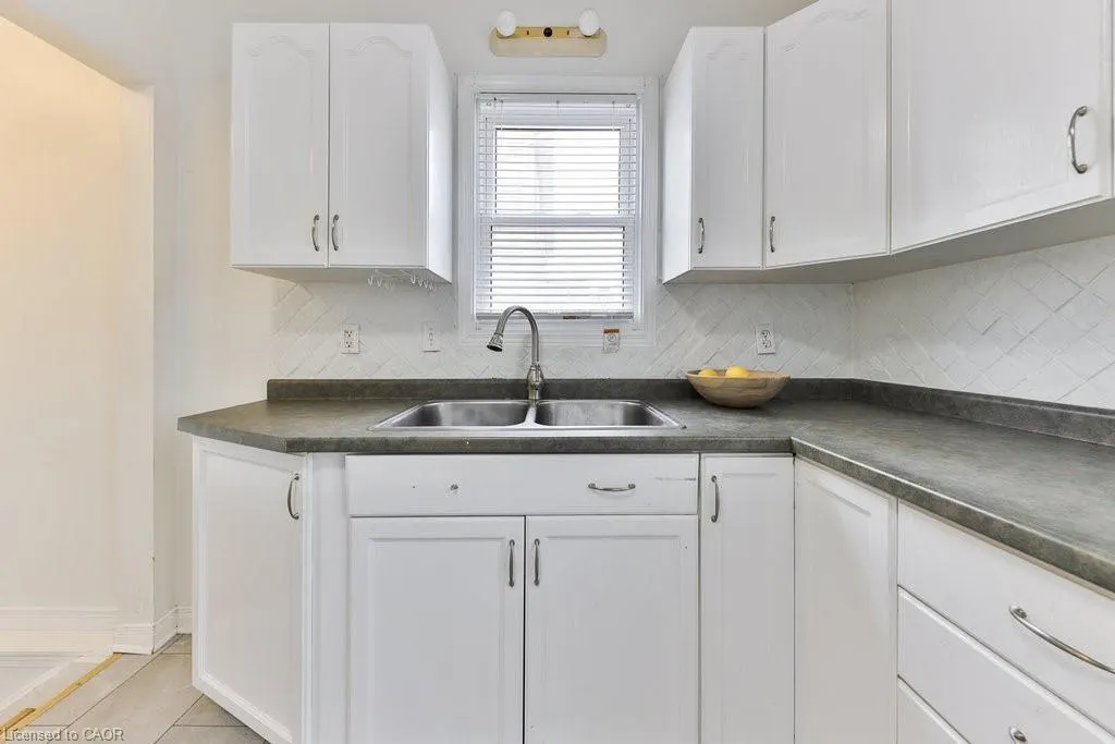 43 Grandview Drive