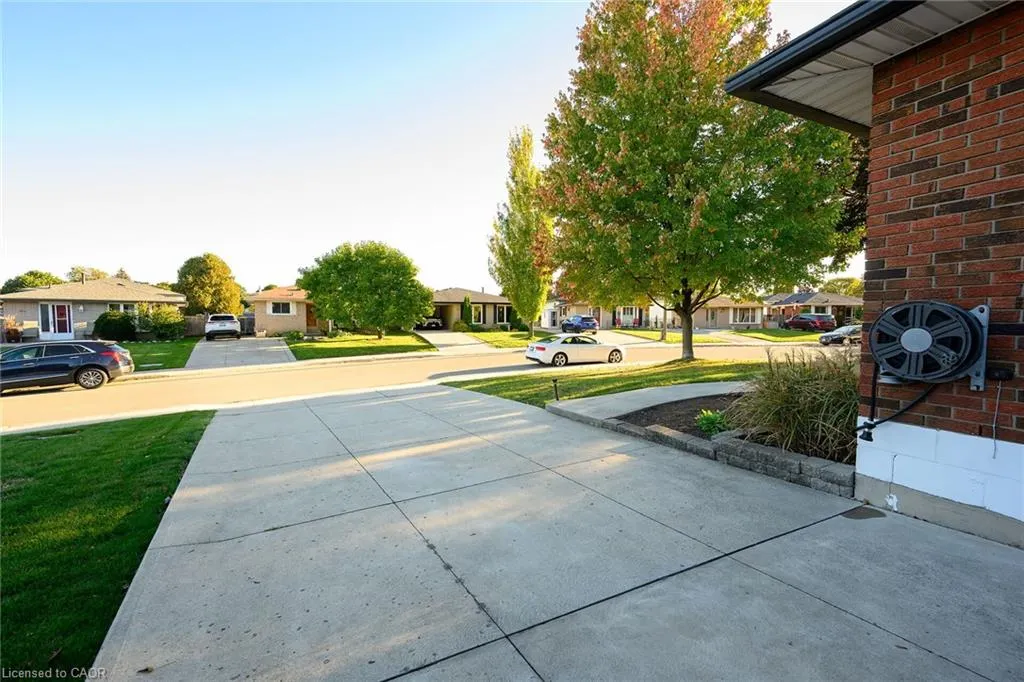 52 Gardiner Drive