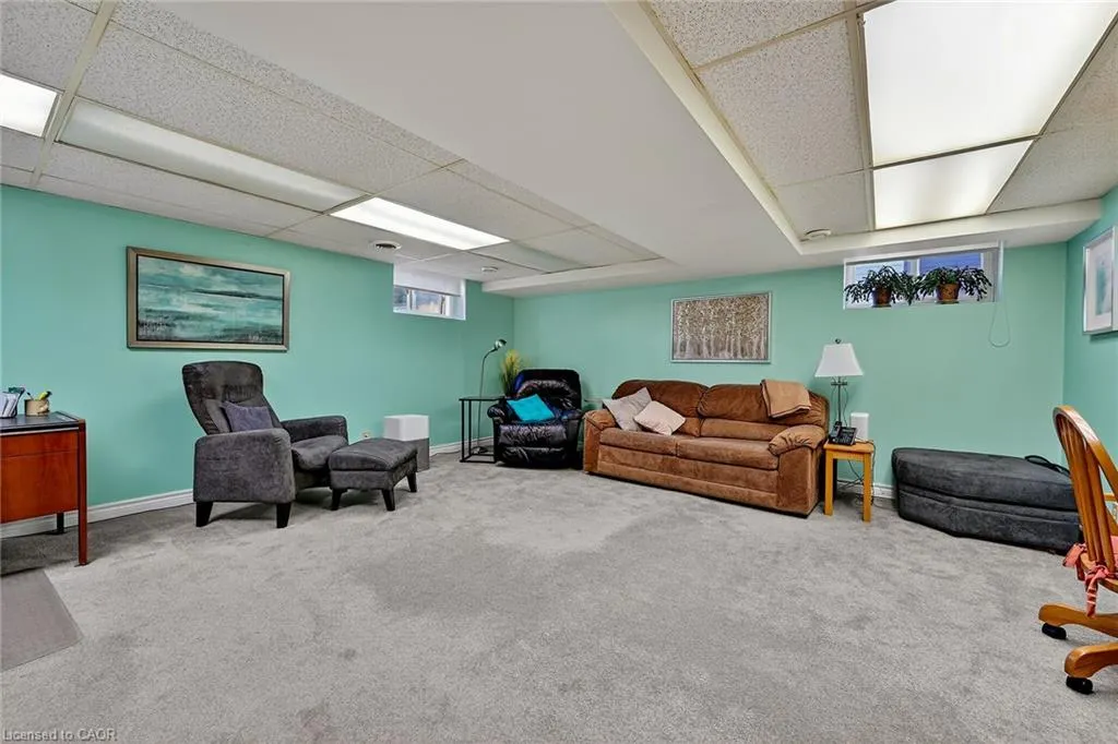 52 Gardiner Drive