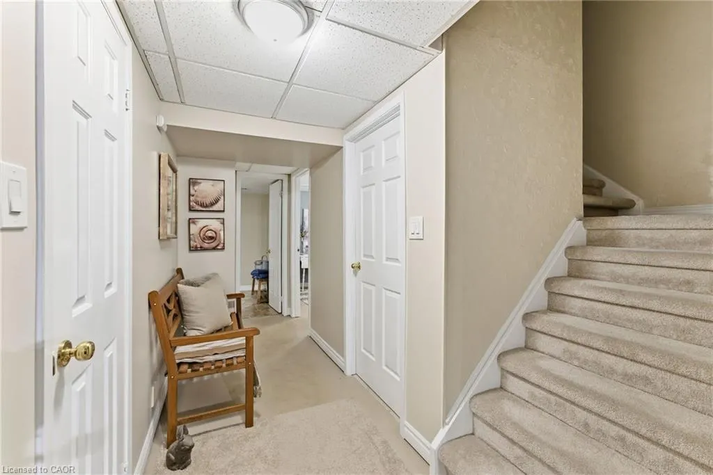 2163 Winding Way