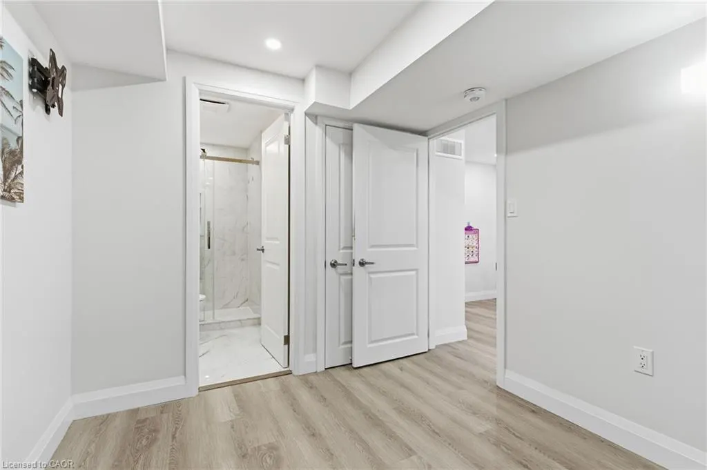 18 Mia Drive