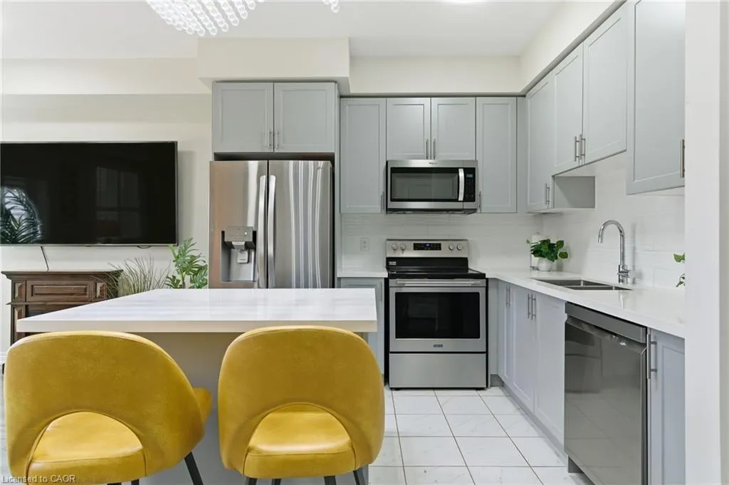 18 Mia Drive