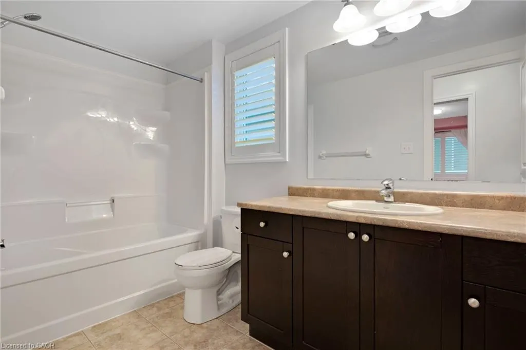 403 Moorlands Crescent