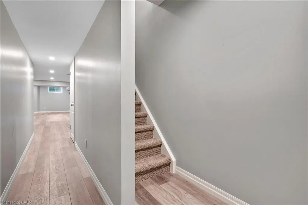 403 Moorlands Crescent