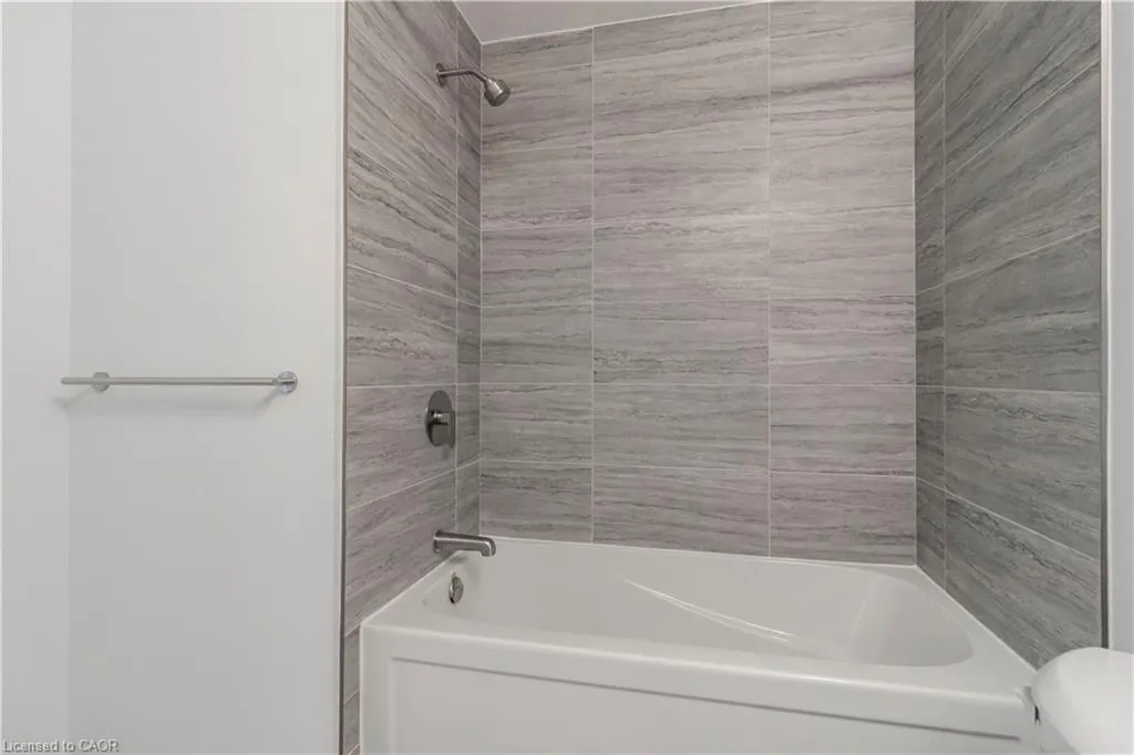 25 Wellington Street S, #1511