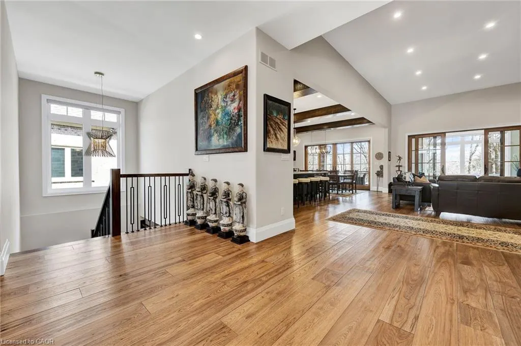 44 Pioneer Ridge Drive