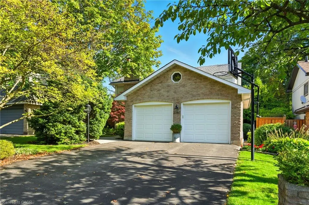 2387 Cavendish Drive