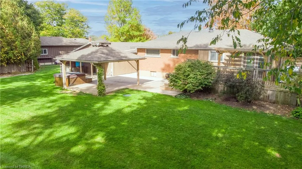 8 Burton Ave Avenue