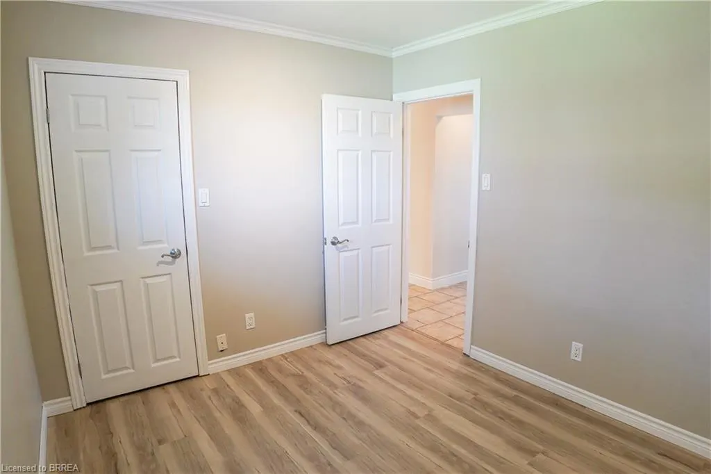 8 Burton Ave Avenue