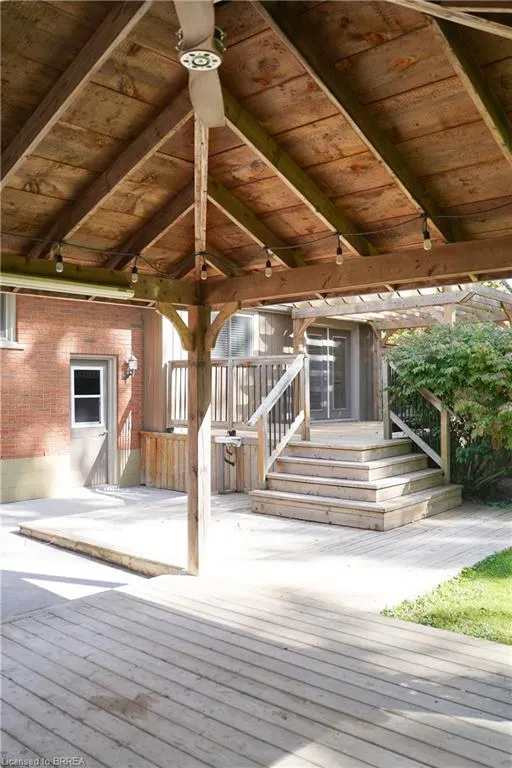 8 Burton Ave Avenue
